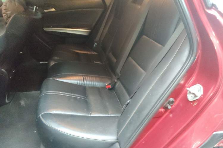 Used Honda Crosstour 2012 2.4L Prestige Edition Left Rear Seat