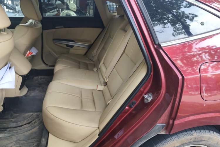 Used Honda Crosstour 2012 2.4L Luxury Edition Left Rear Seat