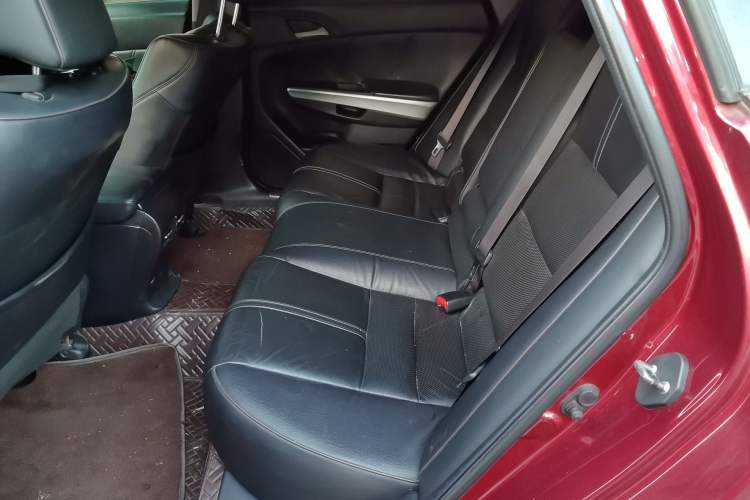 Used Honda Crosstour 2012 2.4L Luxury Edition Left Rear Seat