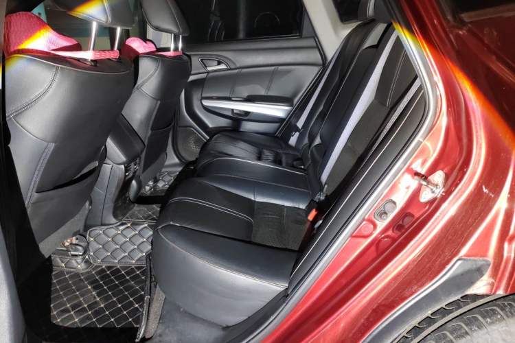 Used Honda Crosstour 2012 2.4L Luxury Edition Left Rear Seat