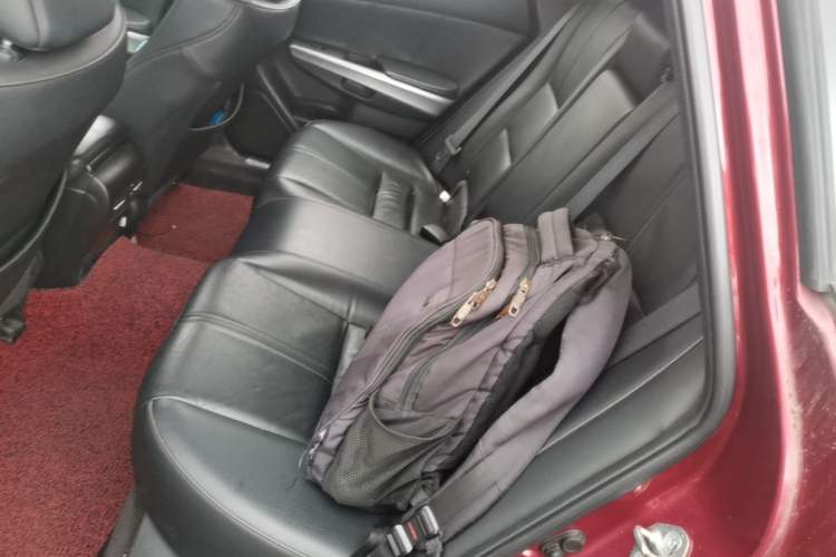 Used Honda Crosstour 2012 2.4L Luxury Edition Left Rear Seat