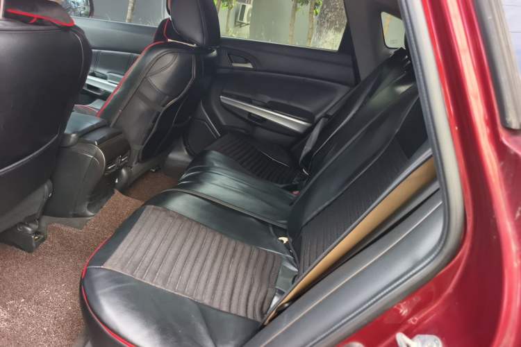 Used Honda Crosstour 2012 2.4L Luxury Edition Left Rear Seat