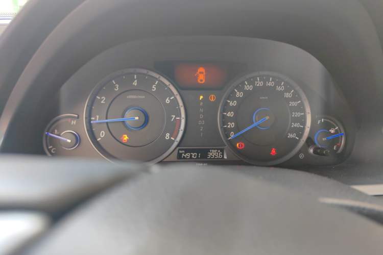 Used Honda Crosstour 2012 2.4L Luxury Edition Odometer Close Up