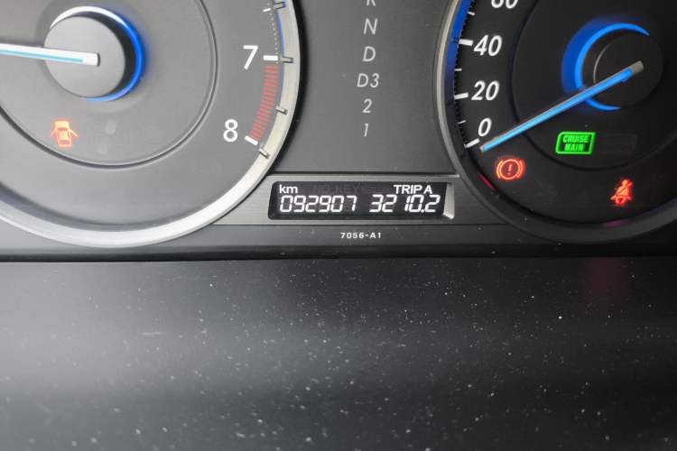 Used Honda Crosstour 2012 2.4L Luxury Edition Odometer Close Up
