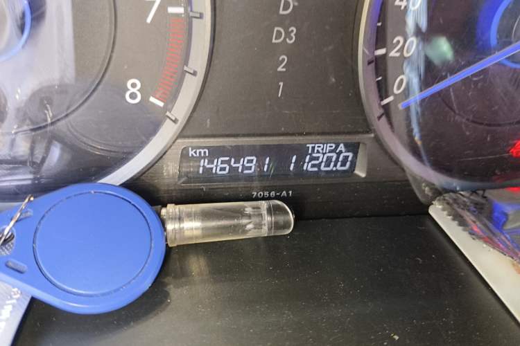 Used Honda Crosstour 2012 2.4L Luxury Edition Odometer Close Up