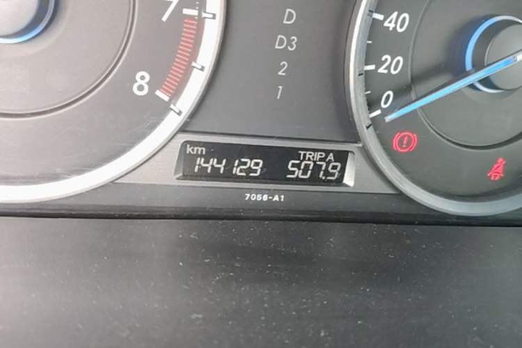 Used Honda Crosstour 2012 2.4L Luxury Edition Odometer Close Up