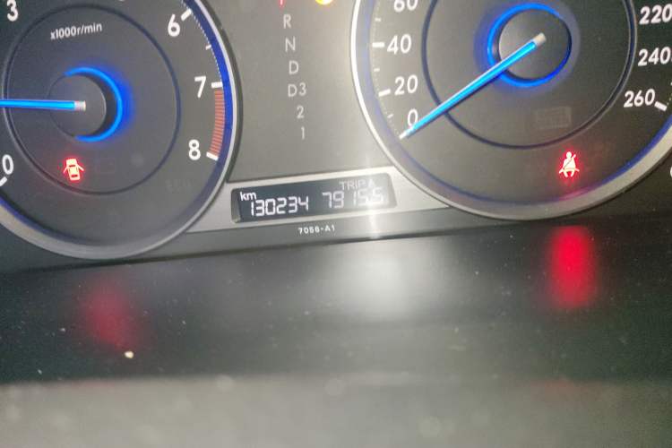 Used Honda Crosstour 2012 2.4L Prestige Edition Odometer Close Up