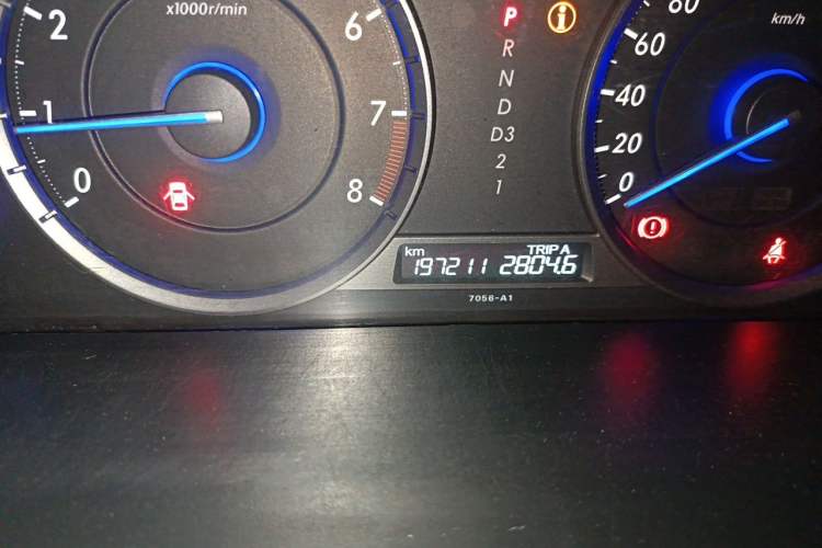 Used Honda Crosstour 2012 2.4L Luxury Edition Odometer Close Up