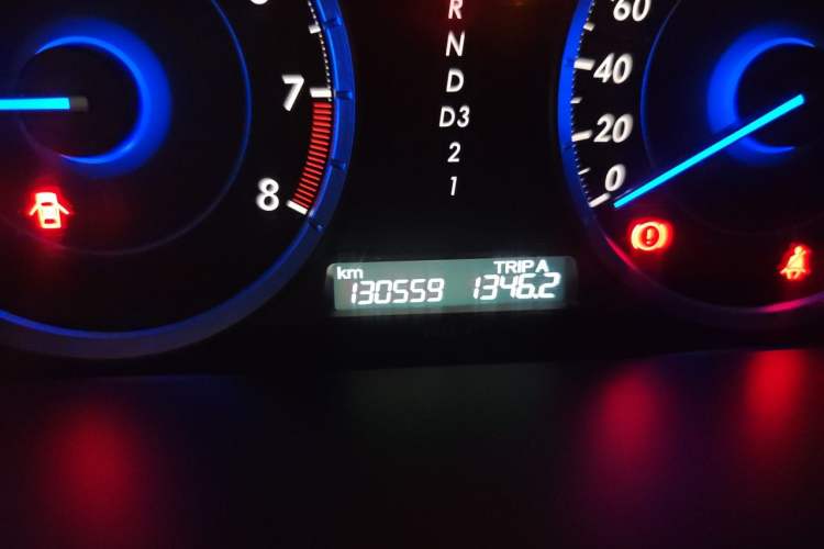 Used Honda Crosstour 2012 2.4L Luxury Edition Odometer Close Up