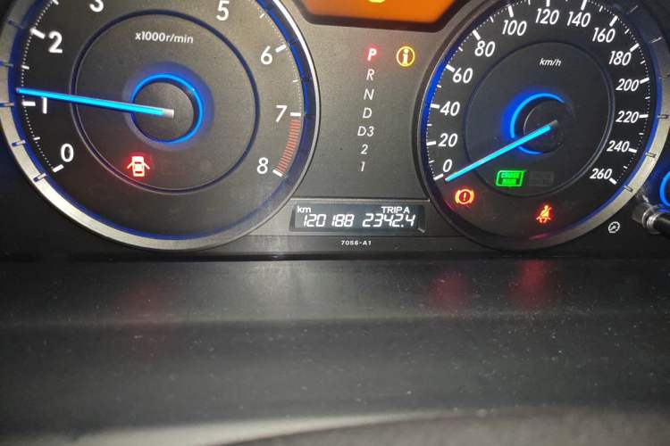 Used Honda Crosstour 2012 2.4L Luxury Edition Odometer Close Up