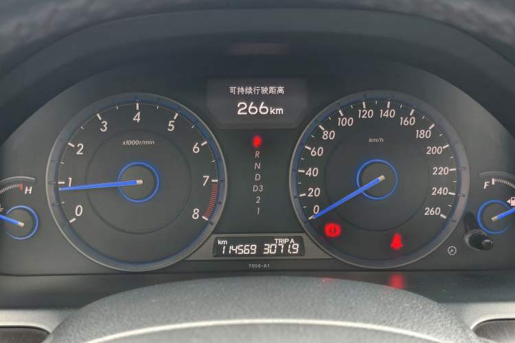 Used Honda Crosstour 2012 2.4L Luxury Edition Odometer Close Up