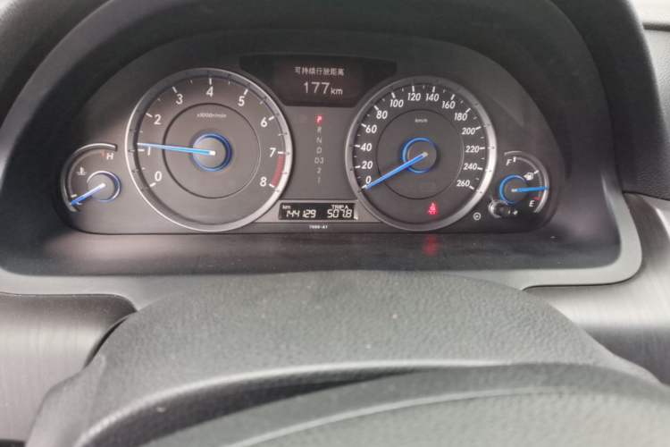Used Honda Crosstour 2012 2.4L Luxury Edition Odometer Close Up
