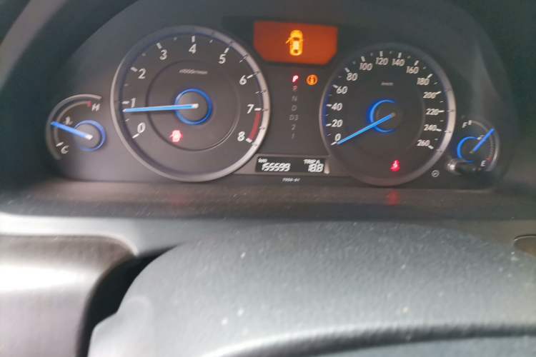 Used Honda Crosstour 2012 2.4L Prestige Edition Odometer Close Up
