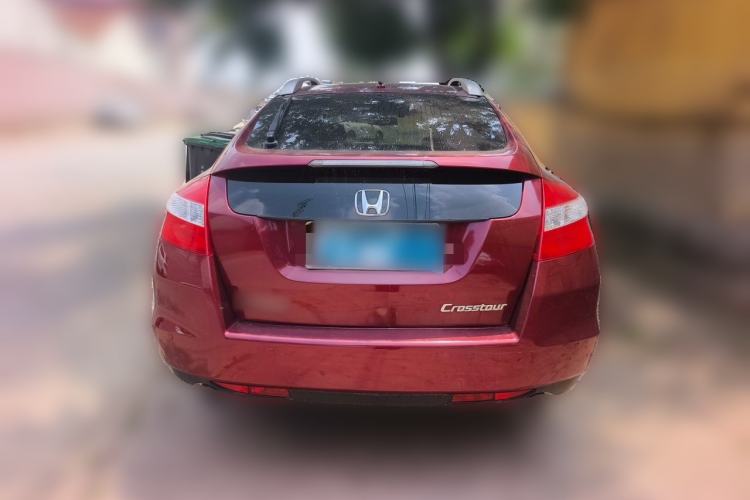 Used Honda Crosstour 2012 2.4L Luxury Edition Rear