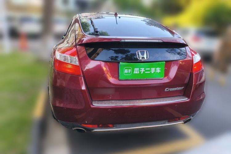Used Honda Crosstour 2012 2.4L Luxury Edition Rear