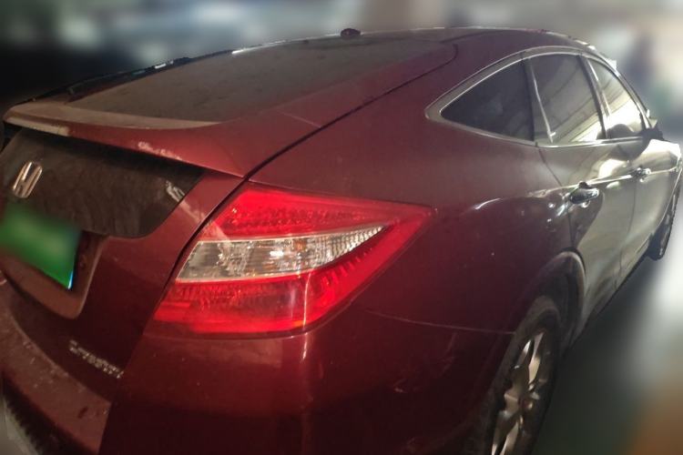 Used Honda Crosstour 2012 2.4L Luxury Edition Rear Right 45 Deg