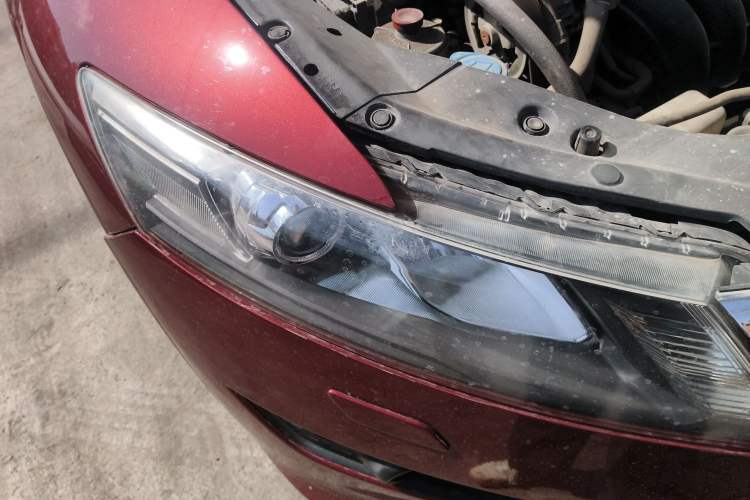 Used Honda Crosstour 2012 2.4L Luxury Edition Right Front Headlight