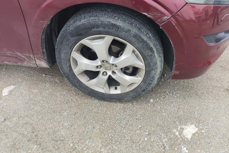 Used Honda Crosstour 2012 2.4L Luxury Edition Right Front Wheel Hub