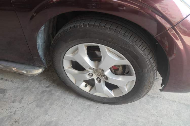 Used Honda Crosstour 2012 2.4L Luxury Edition Right Front Wheel Hub