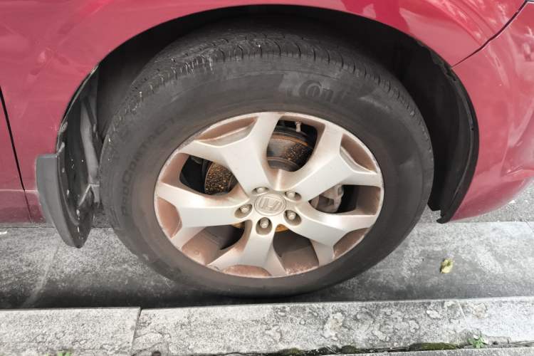 Used Honda Crosstour 2012 2.4L Luxury Edition Right Front Wheel Hub