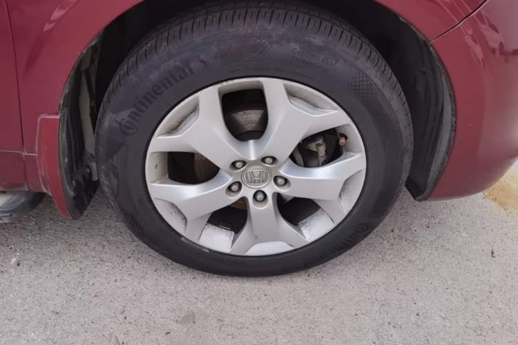 Used Honda Crosstour 2012 2.4L Luxury Edition Right Front Wheel Hub