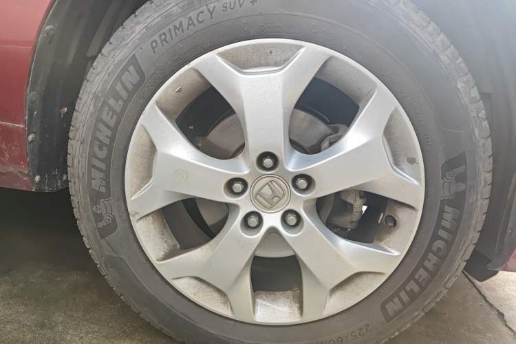 Used Honda Crosstour 2012 2.4L Prestige Edition Right Front Wheel Hub