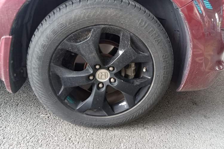 Used Honda Crosstour 2012 2.4L Luxury Edition Right Front Wheel Hub