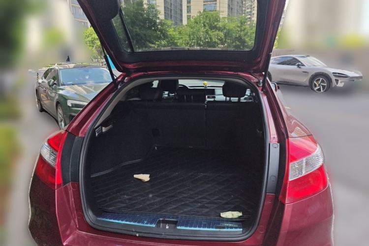 Used Honda Crosstour 2012 2.4L Prestige Edition Trunk