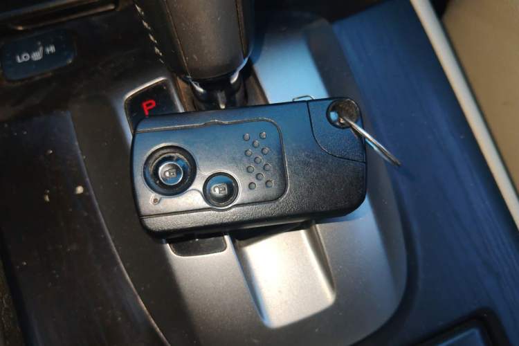 Used Honda Crosstour 2012 2.4L Luxury Edition Vehicle Key