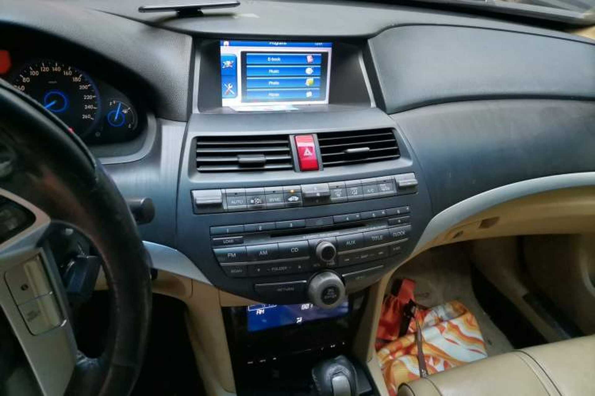 Used Honda Crosstour 2012 2.4L Prestige Edition Audio And AC Panel
