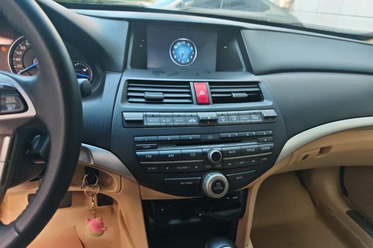 Used Honda Crosstour 2012 2.4L Luxury Edition Audio And AC Panel