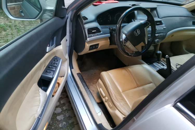 Used Honda Crosstour 2012 2.4L Prestige Edition Driver Seat