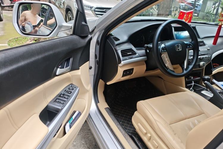 Used Honda Crosstour 2012 2.4L Prestige Edition Driver Seat