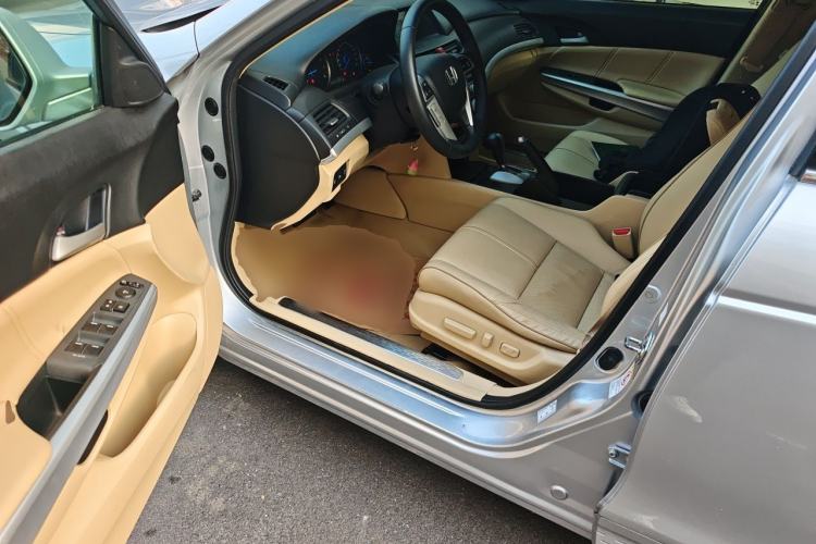 Used Honda Crosstour 2012 2.4L Luxury Edition Driver Seat