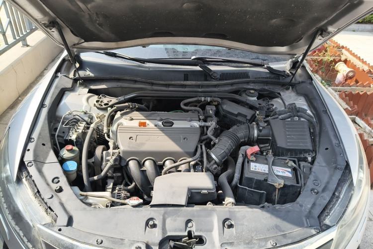 Used Honda Crosstour 2012 2.4L Luxury Edition Engine Bay