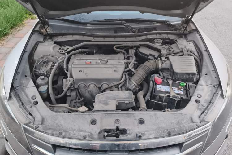 Used Honda Crosstour 2012 2.4L Luxury Edition Engine Bay