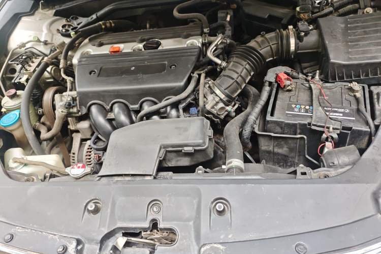 Used Honda Crosstour 2012 2.4L Prestige Edition Engine Bay