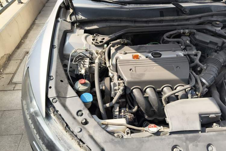 Used Honda Crosstour 2012 2.4L Luxury Edition Engine Bay Right