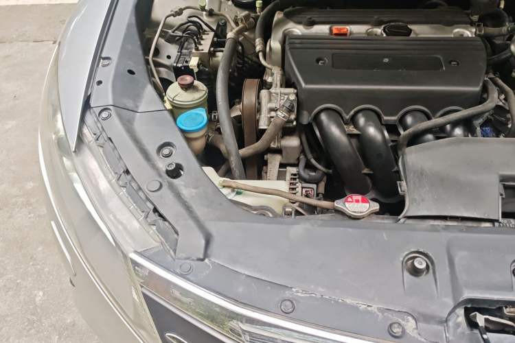 Used Honda Crosstour 2012 2.4L Prestige Edition Engine Bay Right