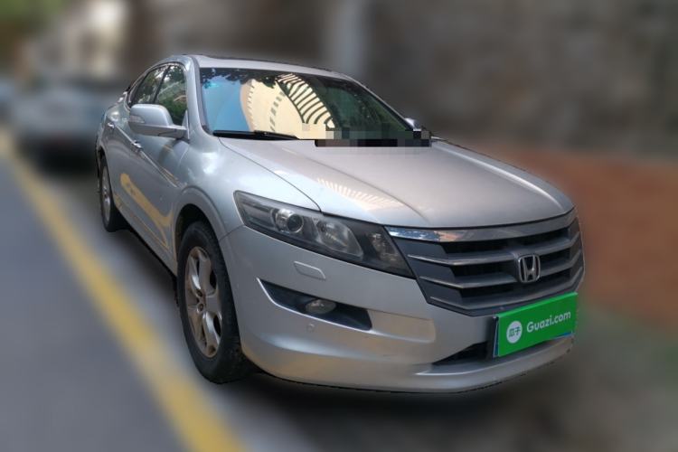 Used Honda Crosstour 2012 2.4L Prestige Edition Front Right 45 Deg