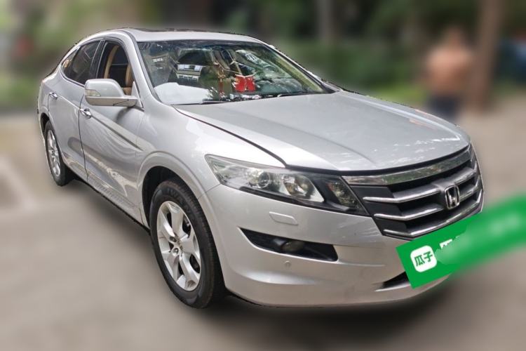 Used Honda Crosstour 2012 2.4L Prestige Edition Front Right 45 Deg