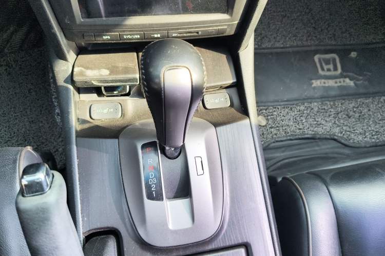 Used Honda Crosstour 2012 2.4L Luxury Edition Gear Lever