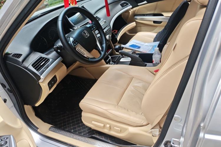 Used Honda Crosstour 2012 2.4L Prestige Edition Left Front Seat