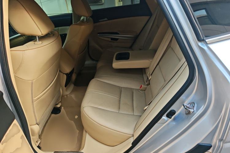 Used Honda Crosstour 2012 2.4L Luxury Edition Left Rear Seat