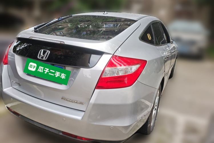 Used Honda Crosstour 2012 2.4L Prestige Edition Rear Right 45 Deg