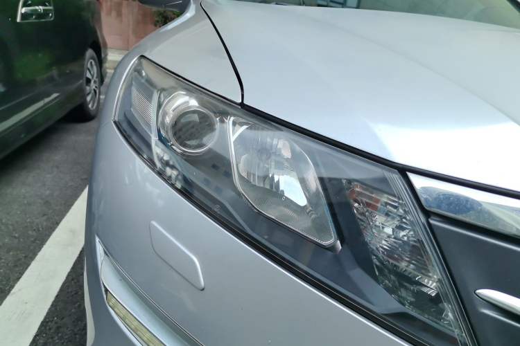 Used Honda Crosstour 2012 2.4L Prestige Edition Right Front Headlight