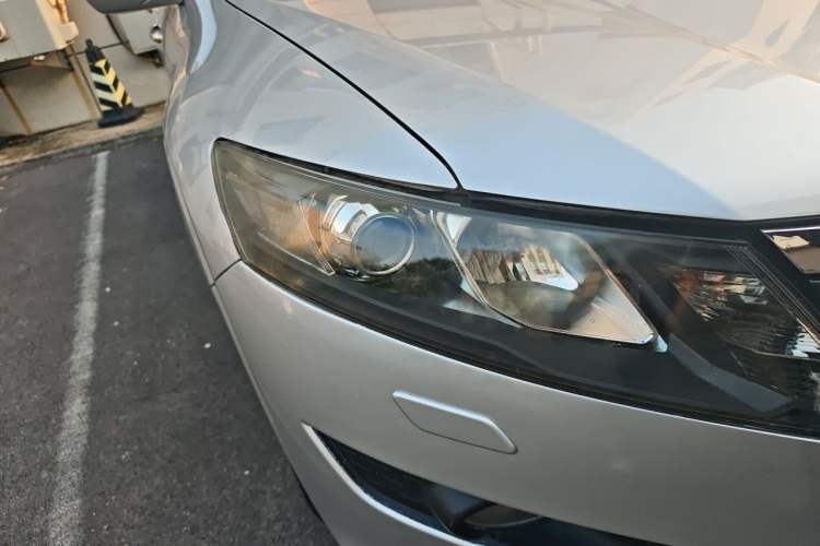 Used Honda Crosstour 2012 2.4L Luxury Edition Right Front Headlight
