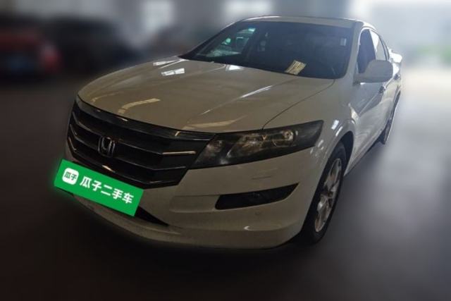 Ojetý Honda Crosstour 2012 2.4L Luxury Edition
