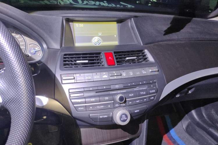 Used Honda Crosstour 2012 2.4L Prestige Edition Audio And AC Panel