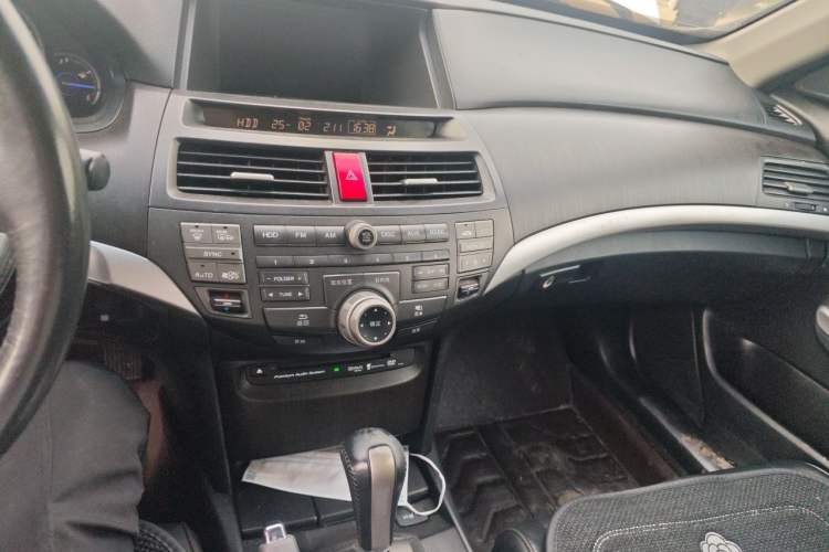 Used Honda Crosstour 2012 2.4L Prestige Edition Audio And AC Panel